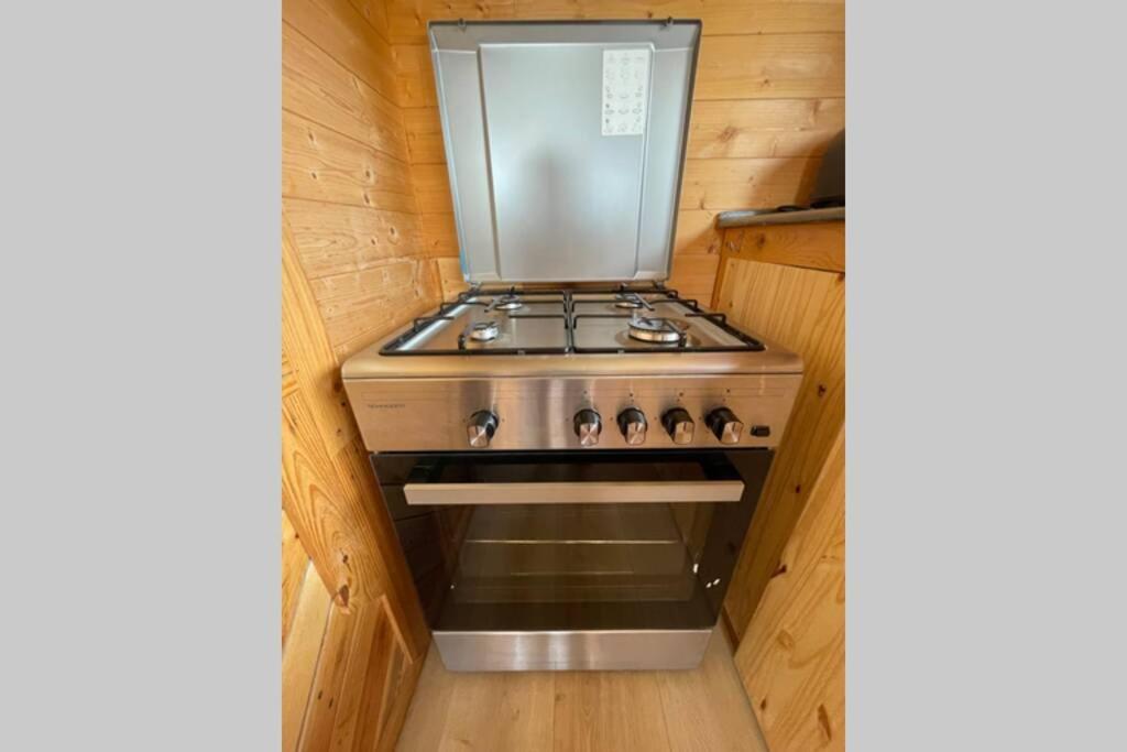 Myinsolite - Tiny-House, Jacuzzi, Brasero, Piscine Aigues-Mortes Zewnętrze zdjęcie